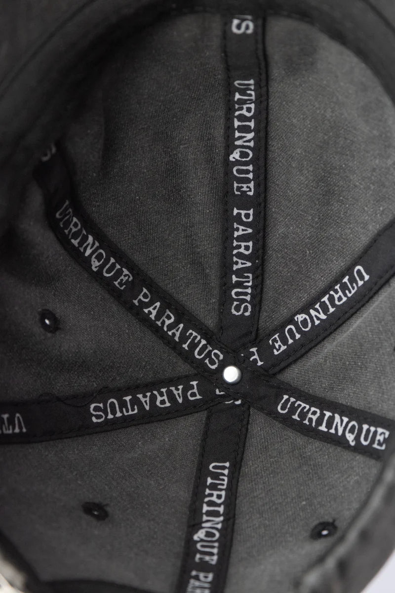 La casquette délavée originale « Every Man an Emperor »
