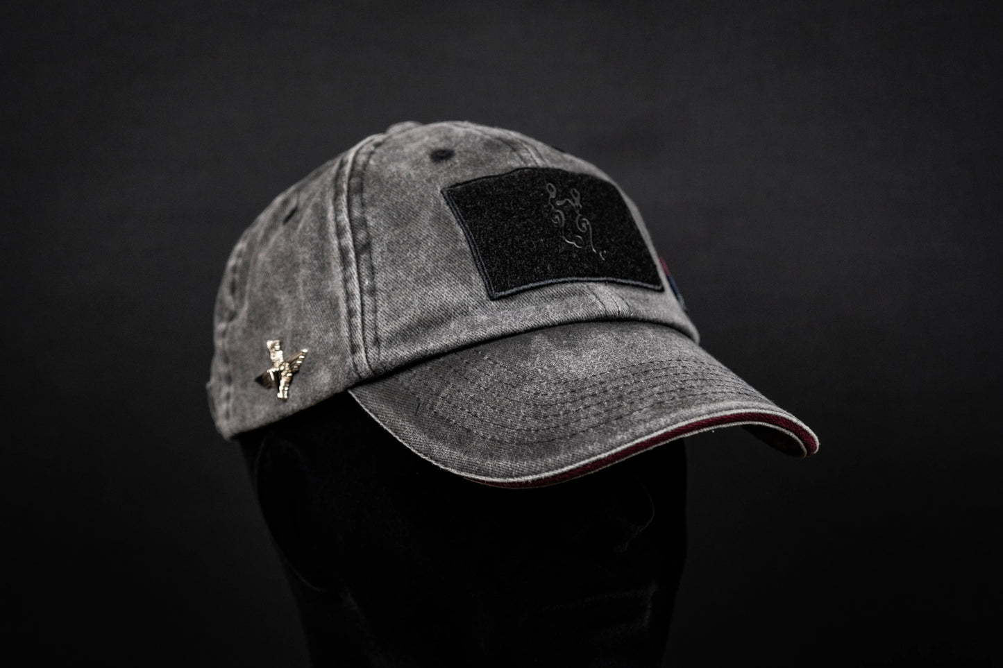 La casquette délavée originale « Every Man an Emperor »