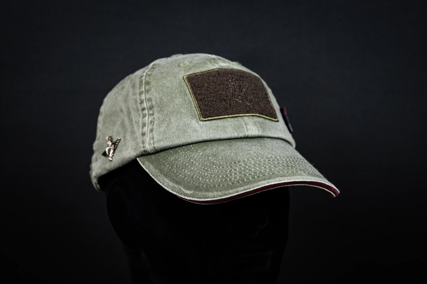 La casquette délavée originale « Every Man an Emperor »