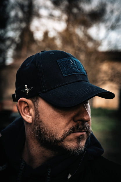 La gorra con parche original "Cada hombre es un emperador"